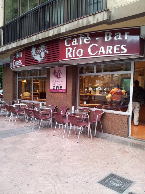 לאון Alojamientos Rio Cares מראה חיצוני תמונה